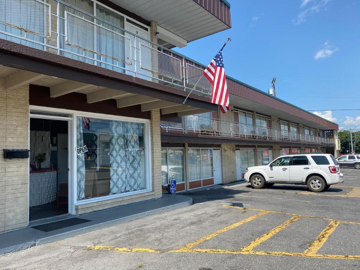Sonrise Inn Breezewood Exterior foto